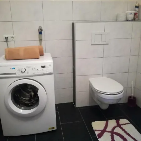 Lechner Daniel Appartement *